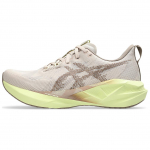 Asics Novablast 5 Mineraalbeež Naiste Tennised Hall Taupe-Hall 1012B765-250 37.5