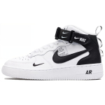 Nike Air Force 1 keskmise s&auml;&auml;rega rulaketsid Must Valge Unisex AV3803-100