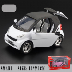 1/32 Smart Fortwo simuleerib auto valgustus- ja muusikamudeleid, et t&otilde;mmata elektroonilised m&auml;nguasjad ja autom&auml;nguasjad tagasi sulamist automudelisse 1/32-Size:13*7*6cm