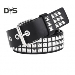 Punk rock neetiv&ouml;&ouml; naastidega rihma l&auml;biv&otilde;re Keermed V&ouml;&ouml; kandilised needid p&uuml;ramiidmetallist sisestused Reguleeritavad rihmad kunstnahast v&ouml;&ouml; 110cm E