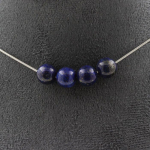 Pierres et Min&eacute;raux. Collier 4 perles Lapis Lazuli 8 mm. Chaine en acier inoxydable Collier femmes, hommes. Taille personnalisable.