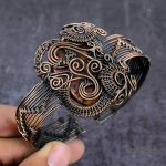 Noreena jaspis k&auml;sitsi valmistatud vasktraadiga m&auml;hitud mansett k&auml;ev&otilde;ru reguleeritav C0f31