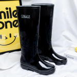 Tehase otsem&uuml;&uuml;k, naiste vihmakingad, r&uuml;&uuml;tlisaapad, pikad saapad, naiste 2025. aasta suvised punased veekindlad vihmakingad. 37 must