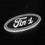 Uus 2026 Auto Kleebis LED Valgusega Logo Kleebis Ford Explorer F150 F250 Focus Mondeo Esik&uuml;lje Embleemile Tagumised Decalid Auto Stiilimine Tagumine Em 14.5X5.6cm valge