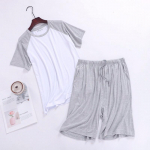 Nahas&otilde;bralik mood veniv Meeste &otilde;mmeldud pidžaamakomplektid Kaheosalised S&auml;rgid L&uuml;hikesed p&uuml;ksid Topid Avarad elastsed v&ouml;&ouml;kohap&uuml;ksid Meeste koduriided L hall