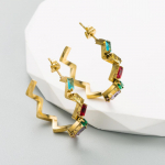 Naiste lihtsad C-kujulised k&otilde;rvatropid, titaanist terasest geomeetriline t&uuml;&uuml;p, kristall, v&auml;rvilised k&otilde;rvar&otilde;ngad OneSize valge