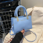 T&auml;iustatud Crossbody kott Naiste kott 2023 Uus mood k&auml;ekott Tekstuuriga &otilde;lakott Mitmek&uuml;lgne l&auml;&auml;nelik v&auml;ike kandiline kott 20x8x14.5cm taevasinine v&auml;rv