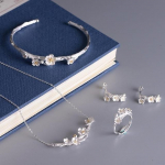 925 Sterling Silver Fashion Sakura Ploom Blossom Lille Ehete Komplekt Kaelakee K&otilde;rvar&otilde;ngad S&otilde;rmused K&auml;ev&otilde;ru Naistele Kingitus
