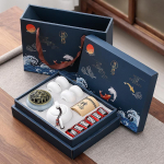 Hiina rahvuslik kinkeportselan, teekomplekt &Auml;rikinke teekomplekt &Uuml;ks pott 4 tassiga Celadoni l&otilde;hnava sandlipuu kombineeritud komplekt kingituseks vanematele inimestele