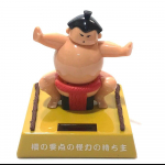 VENSECO solar power car bobblehead toy jspanese sumo wrestler car ornament swinging cute car decoration accessories punane