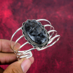 Larvikiidist k&auml;ev&otilde;ru, 925 h&otilde;bedast k&auml;ev&otilde;ru v&auml;&auml;riskividega ehe, k&auml;sitsi valmistatud k&auml;ev&otilde;ru, h&auml;mmastav ehe, kingitus naisele Adjustable must