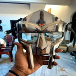 Terasest Rooma Halloweeni gladiaatori kiiver n&auml;omask k&auml;sitsi sepistatud MF Doom keskaegne