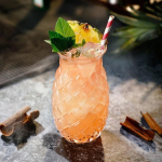 480 ml Ananassikujulised kokteiliklaasid Loominguline joogitass L&auml;bipaistev veeklaas Punase Veini klaasitass koduseks baaripeoks 480Ml