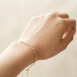 Naiste pidu p&uuml;hademood &scaron;ikk k&auml;ev&otilde;ru ehted, tavaline k&auml;ev&otilde;ru, kuldne h&otilde;beketi ornament h&otilde;be