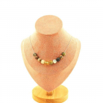 Pierres et Min&eacute;raux. Collier 10 perles Agate Feuille de Bambou 8 mm Chaine en acier inoxydable.