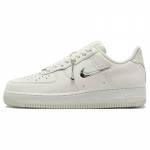 Nike Air Force 1 '07 Se Next Nature Sail Liquid Metal Naiste tossud FN8540-100 35.5 valge