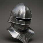 K&auml;sitsi valmistatud keskaegne gooti sallet-kiiver T&auml;iuslik renessansslaatade, cosplay, LARP-i, Halloweeni kost&uuml;&uuml;mi jaoks Autentne terasest soomuse koopia black