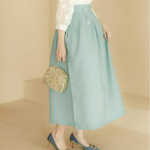Fusion-r&otilde;ivaeseme top liblikakujulise jeogoriga, erilise traditsioonilise hanboki disainiga Skirt.-free size
