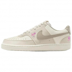 Nike Court Vision Low SE Sail Mugavad Mitmek&uuml;lgsed Madalad Tennised Naiste tossud Beež IV5530-101 35.5