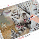 Teemantmaali Tiger Rhinestone komplekt Teemanttikandid Loomade ristpistes Teemantmosaiik K&auml;sit&ouml;&ouml;kaunistus koduks Full Round (20X30CM)