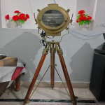 Antiikne meres&otilde;iduprožektor Puidust statiiviga p&otilde;randalamp Vintage prožektori kodukaunistus