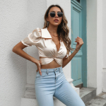 GMXIA naistemood vabaaja &uuml;hev&auml;rvilise tr&uuml;kiga l&uuml;hikeste varrukatega V-kaelusega pluusid ja s&auml;rgid S valge