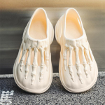 Meeste kingad Moodsandaalid Trendikad ja isikup&auml;rastatud Skeleton Claws Kerged meeste kingad siseruumides kasutamiseks m&otilde;eldud rannajalatsid 40 beež