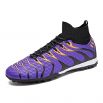 Meeste suured piiri&uuml;lesed jalgpallijalatsid &ndash; AG TF Turf noorte treeningklambrid murum&auml;ngudeks 2284 broken nails, size 35 lilla/must
