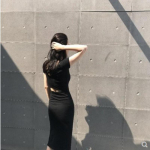 Kevad-suvi uus Korea versiooni puuseelik, seksikas keskmise ja pika l&otilde;henenud otsaga l&uuml;hikeste varrukatega seljata alumine kleit naistele S
