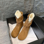 Moodsad Uued Suede Vabaaja Saapad Naistele Moodsad Mitmek&uuml;lgsed Pahkluusaapad L&uuml;hikesed Slip-On Lamedad Kingad Retro Mugavad Pehme Tald Naiste Saapad 35 black