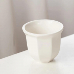 180ml/250ml Espresso Keraamiline Tass L&auml;his-Ida stiilis Garland K&auml;eshoitav P&otilde;letusvastane Latte Cappuccino Kohvikruusid Teetass J&otilde;ulukink 180ML valge