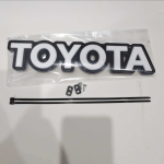Toyota Esiv&otilde;re Esip&otilde;rkuri Retrostiilis V&otilde;re Embleem Land Cruiserile LC100 LC95 LC80 Wildlander Harlander RAV4 Kirja Embleem kymb14 27.5X6cm valge