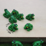 2tk Dollhouse Miniature Game Stseen Model Accessories Mini Frog