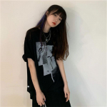 Suvine naiste T-s&auml;rk puuvillane American Vintage must l&uuml;hikeste varrukatega Niche Street l&uuml;hikeste varrukatega naiste T-s&auml;rk M must