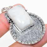 Natural Rainbow Moonstone Gemstone 925 Sterling Silver Pendant 1.97 n1i38