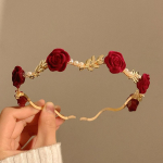 Naiste elegantsed roosiviinapuust peapaelad juuste aksessuaarid peakatted t&uuml;drukutele vintage metallist lillega p&auml;rlipunased roosid tiaara juuksepaelad punane