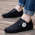 Meeste hingavad kerged l&otilde;uendist kingad, pehme tallaga slip-ons, trendikas varbadisain, ideaalne teismelistele 41 must