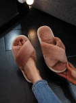 Talvine Crisscross Plush sisesussid Mugavad ja soojad pehme tallaga karvased kingad libisemiskindlad kodup&otilde;randasussid 36-37