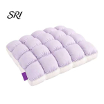 Jahutusvoodipadjad magamiseks Mellow Puff Cloud Pillow, J&auml;&auml;?Siidist tepitud ruuduline pehme toetav mikrokiudtoega k&uuml;lje- ja selgmagajatele, helelilla v&auml;rv
