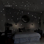 Kodukaunistus 407 tk &uuml;mmarguste t&auml;ppidega seinakleebised &ouml;&ouml; helendava t&auml;hega kleebis lastetoa kodukaunistus