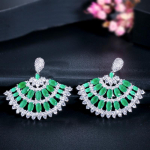 WWJ f&auml;nnikujulised moebr&auml;ndi tsirkoonist pulmak&otilde;rvar&otilde;ngad naistele roheline