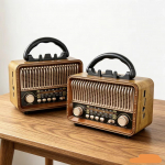 Kaasaskantav mini-FM-raadio tasku FM-raadio vastuv&otilde;tja Bluetooth k&otilde;lar TF/USB/k&otilde;rvaklapid Muusikapleier salvesti LED-ekraaniga roheline