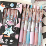 4/5/6/7tk Fashion Geelpliiats Simplicity Korea &uuml;hev&auml;rviline seeria kirjatarvete geelpliiats 0,5 mm musta tindiga v&auml;ljal&otilde;igete albumi pliiats Armsad kirjutustarbed 6pcs