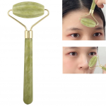 N&auml;orull, Looduslikust nefriidist n&auml;o pinguldav n&auml;omassaaži instrument, nefriidist rull, Naha pinguldamiseks, Naha t&otilde;stmiseks