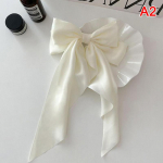 V&ouml;&ouml;rilindiga juuksen&otilde;elaga peakate Lihtne elegantne satiinist vedruklambriga fikseeritud juukseklambri ret valge