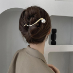 2023. aasta uued p&auml;rlikivist juukseklambrid, t&uuml;drukute geomeetrilised kaarjuuksen&otilde;elad, k&uuml;&uuml;nisklambrid Advanced Sense juukseaksessuaarid naiste peakatted