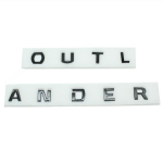 For Outlander ABS Chrome Car 3D t&auml;htedega kapoti embleem Logo m&auml;rk Autokleebised Stiilne autokleebised Aksessuaarid must