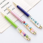 Kinkepliiats Creative V&auml;ike v&auml;rske k&auml;sitsi valmistatud kuivlillega pliiats &otilde;litatud metallist pastapliiats lasergraveerimine kohandatud logo