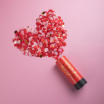 V&auml;ike k&auml;sitsi keerutatud saluut-ilutulestik koos Makaroni konfettiga Makaroni minisaluutp&uuml;stoliga sinine