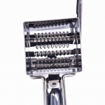 Roostevabast terasest k&auml;sitsi v&auml;ndaga p&ouml;&ouml;rlev juusturiiv K&ouml;&ouml;giviljapurustaja